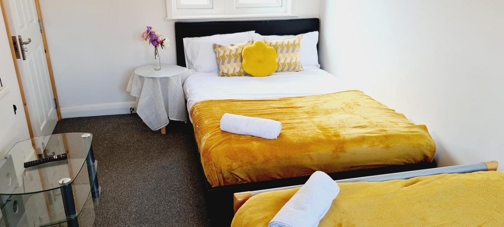Browning House 3 Bedroom 6 Beds Long Or Short Stay Ντέρμπι Εξωτερικό φωτογραφία